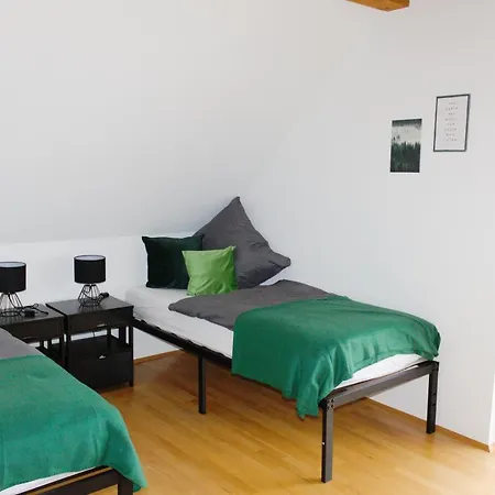 Grosszugige Maisonette Am Bach