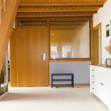 Grosszugige Maisonette Am Bach Lauf
