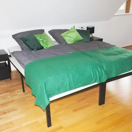 Grosszugige Maisonette Am Bach Lauf